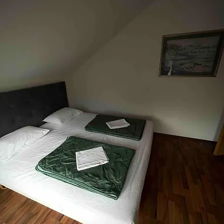 アパート Dreams Lohovo