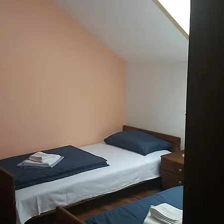 Dreams Lohovo Apartment *