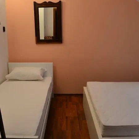 Dreams Lohovo Apartment *