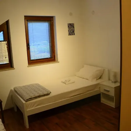 Apartment Dreams Lohovo